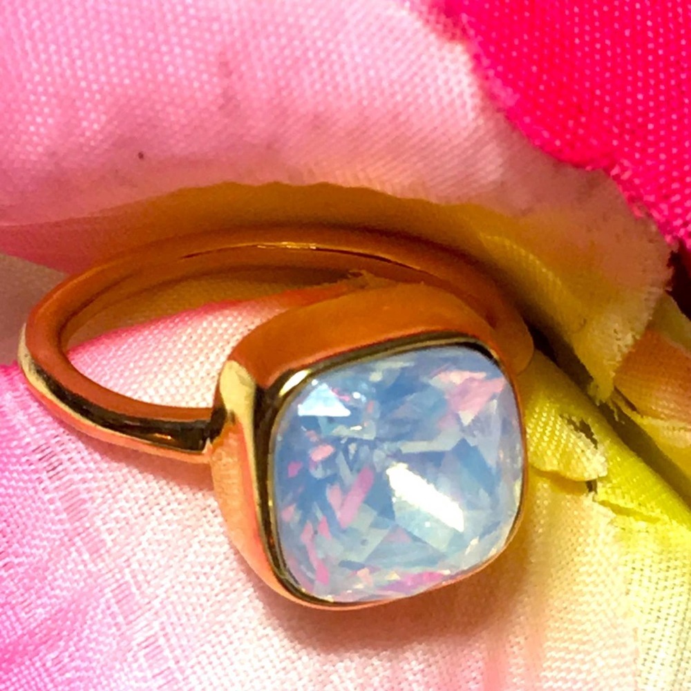 Ring Opal 14K Cubic Zirconia NWT Gift Box Size 7